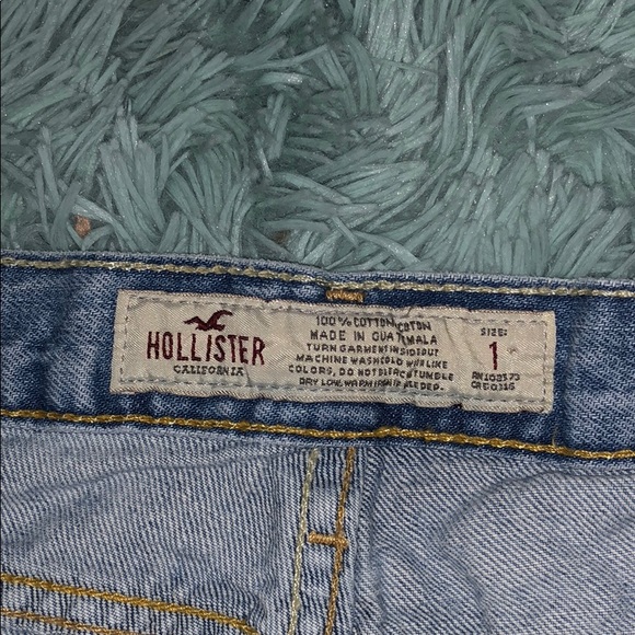 HOLLISTER DENIM SHORTS - Picture 3 of 3